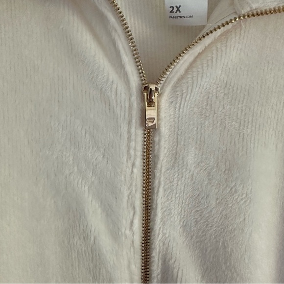 Size 2X Fabletics Cozy Cord Zip Fuzzy Onesie - Picture 8 of 11